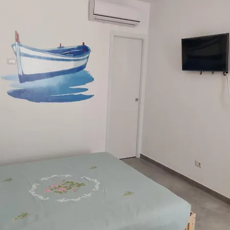 Piccolo Angolo Couette-café